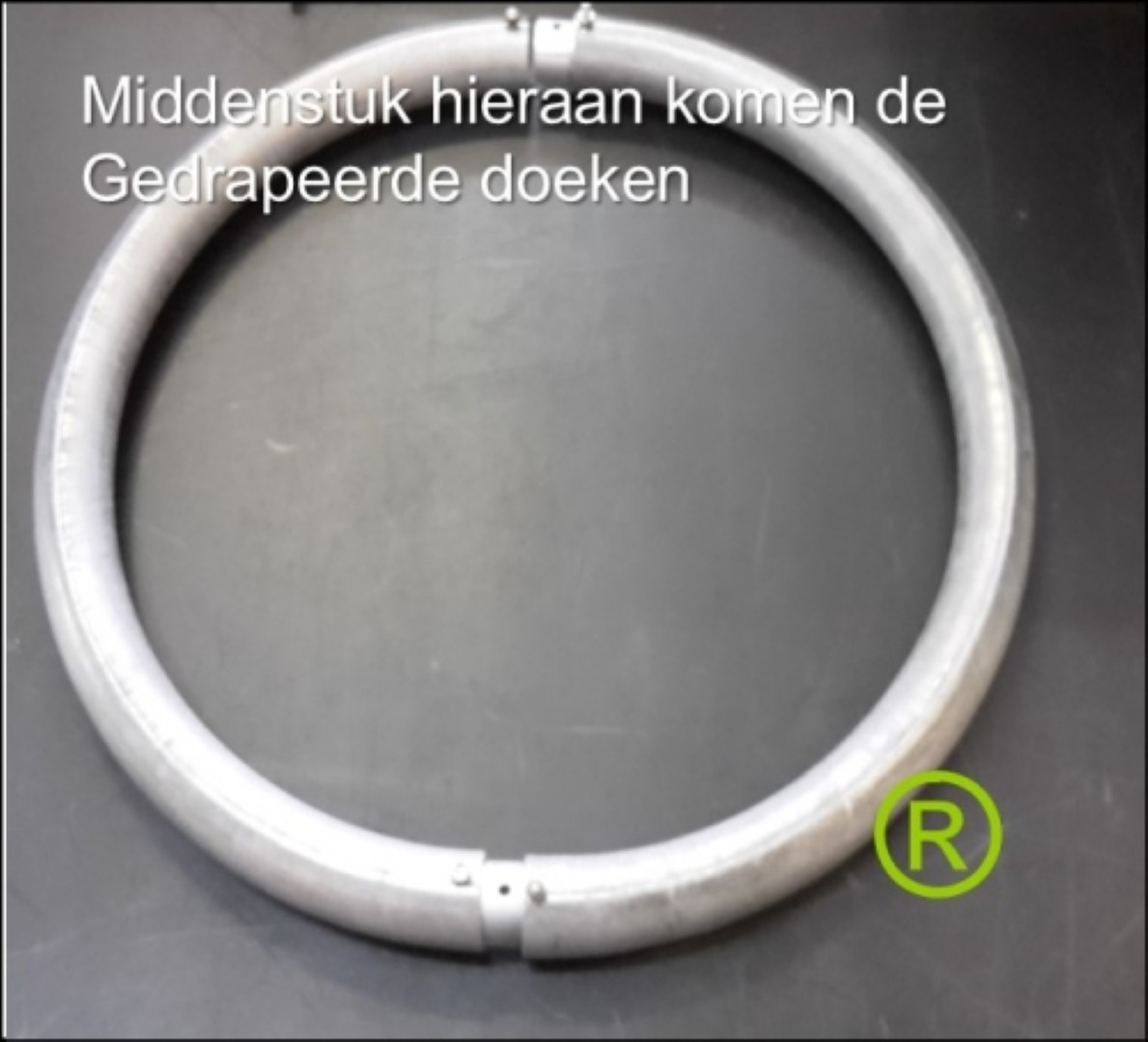 Gedrapeerd Plafond Centre Piece 8 banen wit huren
