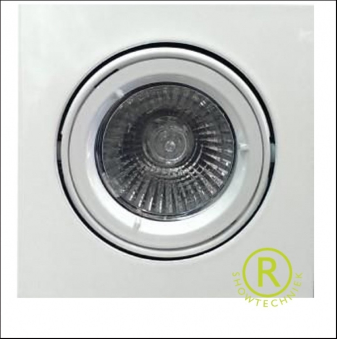 Inbouw spot verstelbaar 50mm vierkant wit met aansluitsnoer en LED-lamp 3,7watt