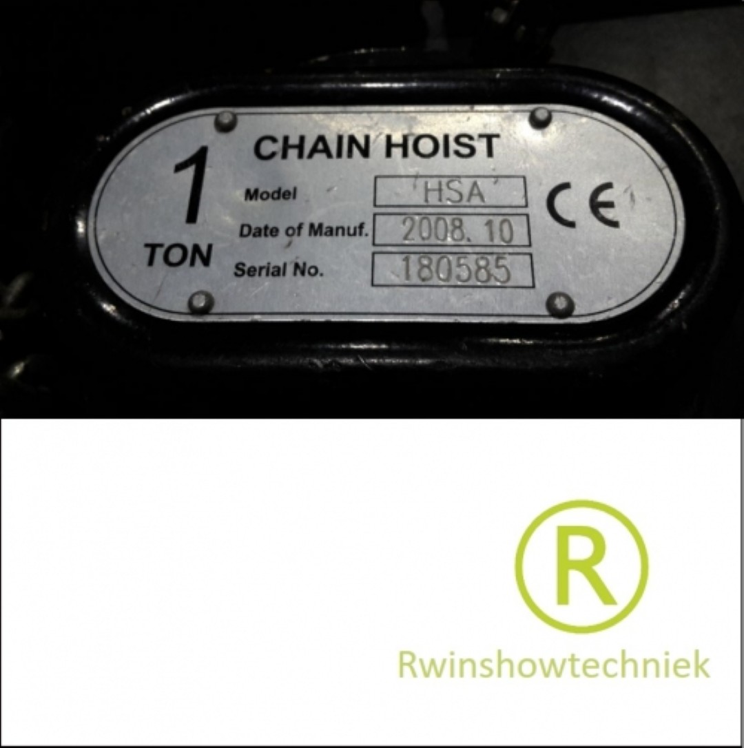 Handtakel 1 ton hijs en trekketting 8 meter met kettingzak occasion.