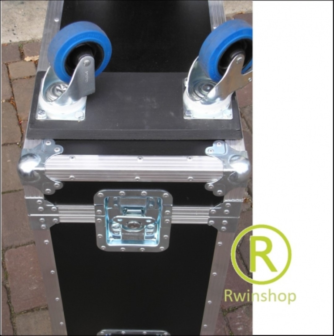 Combo flightcase op maat gemaakt op wielen