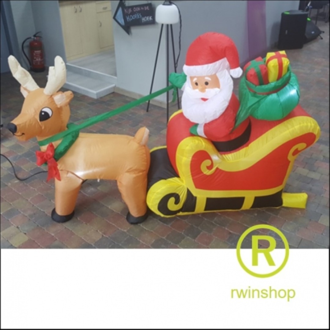 Kerstman en Arrenslee opblaasmodel 180 x 120 cm hoog compleet geleverd - arreslee