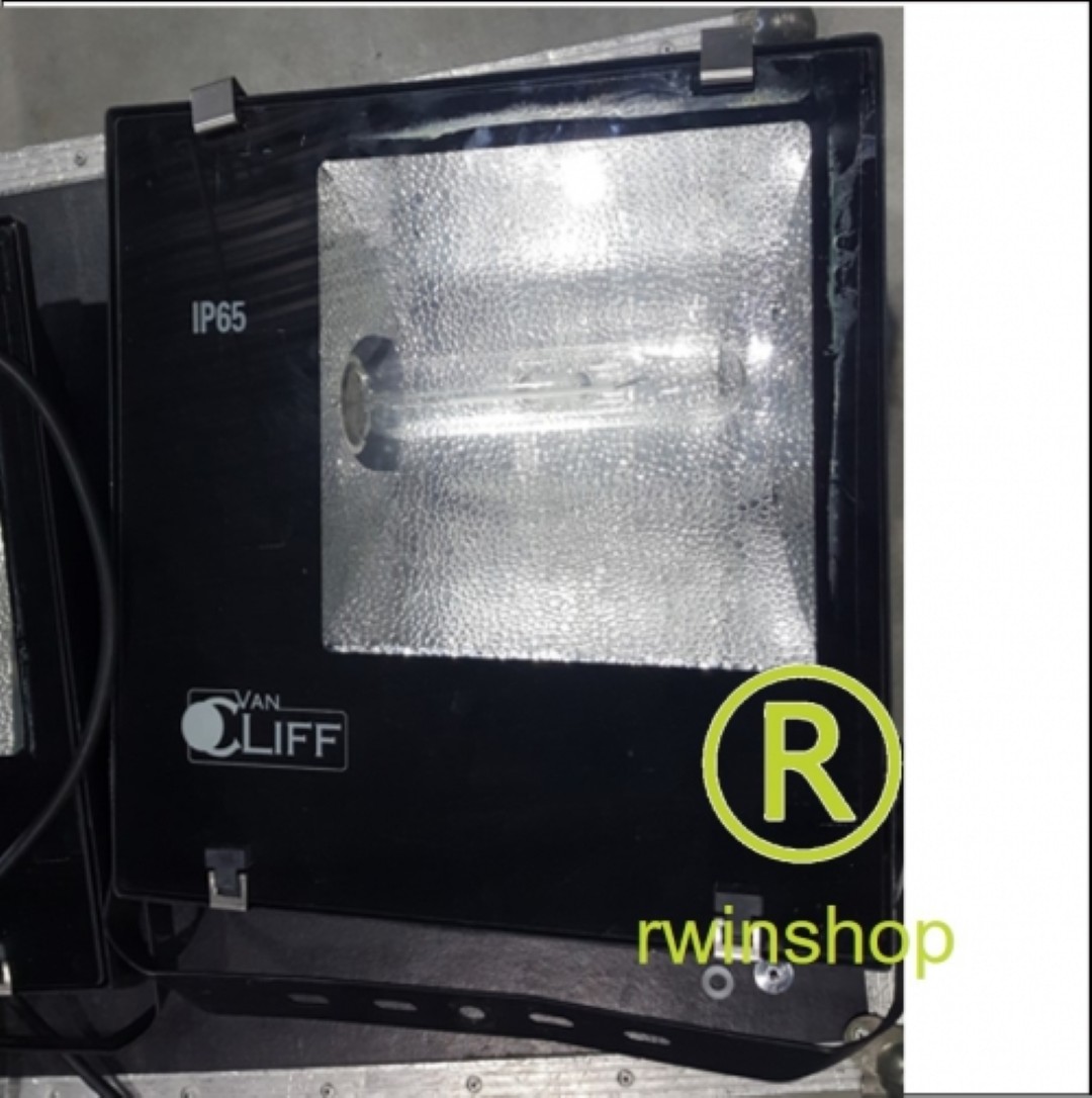 HQI-TS 400 watt schijnwerpers asymmetrisch occasion