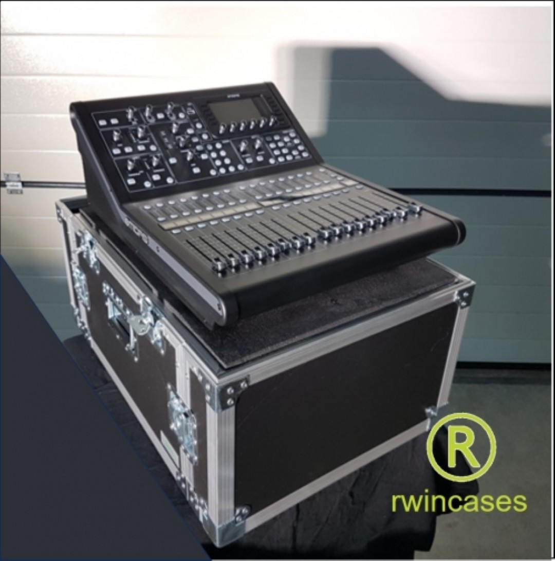 Midas32R Case met 6 eenheden 19inch rek