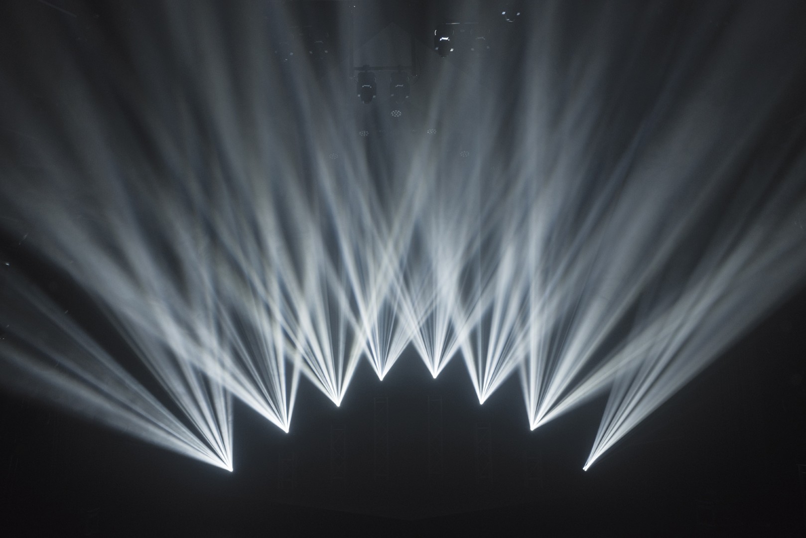 Phantom 130 Spot 130 W LED Spot Moving Head - Zwart