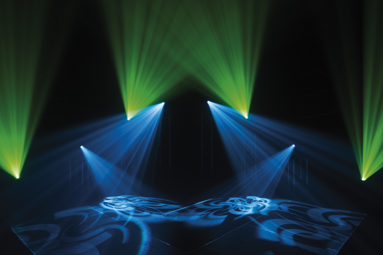 Phantom 130 Spot 130 W LED Spot Moving Head - Zwart