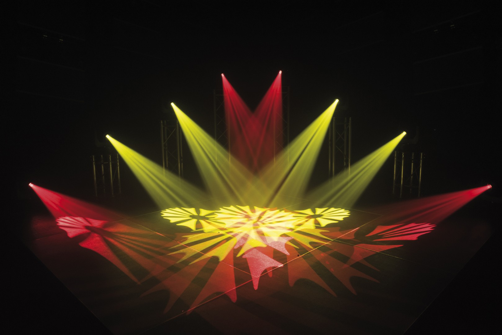 Phantom 130 Spot 130 W LED Spot Moving Head - Wit