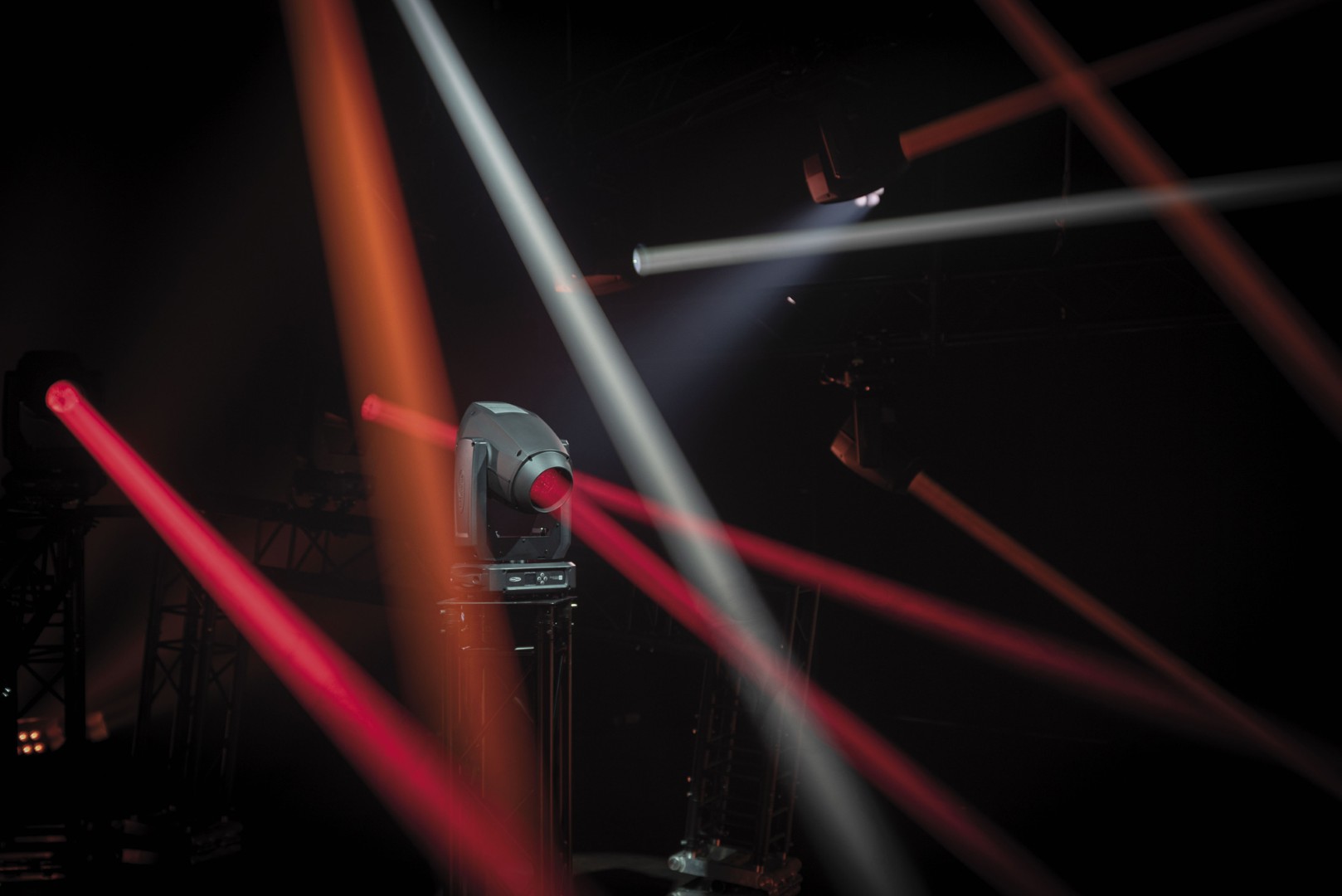Phantom 12R Hybrid 300 W Hybride Moving Head