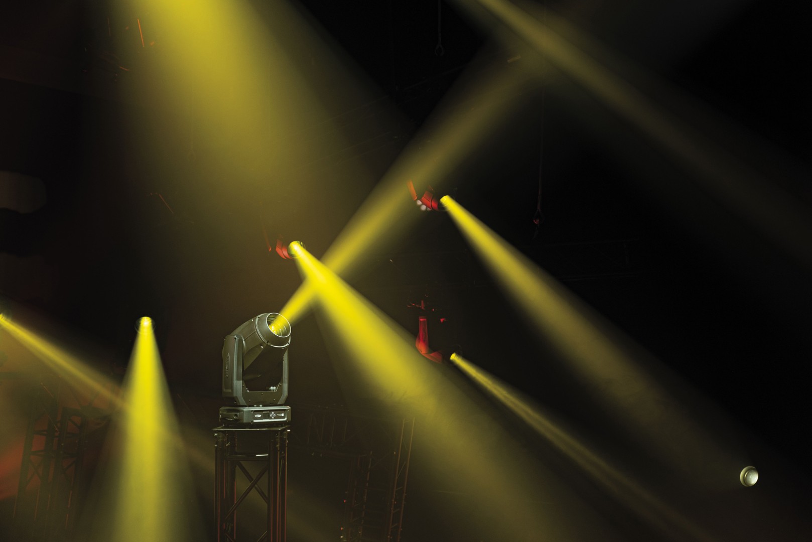 Phantom 12R Hybrid 300 W Hybride Moving Head