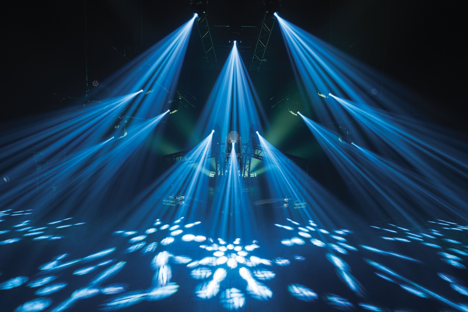 Phantom 12R Hybrid 300 W Hybride Moving Head