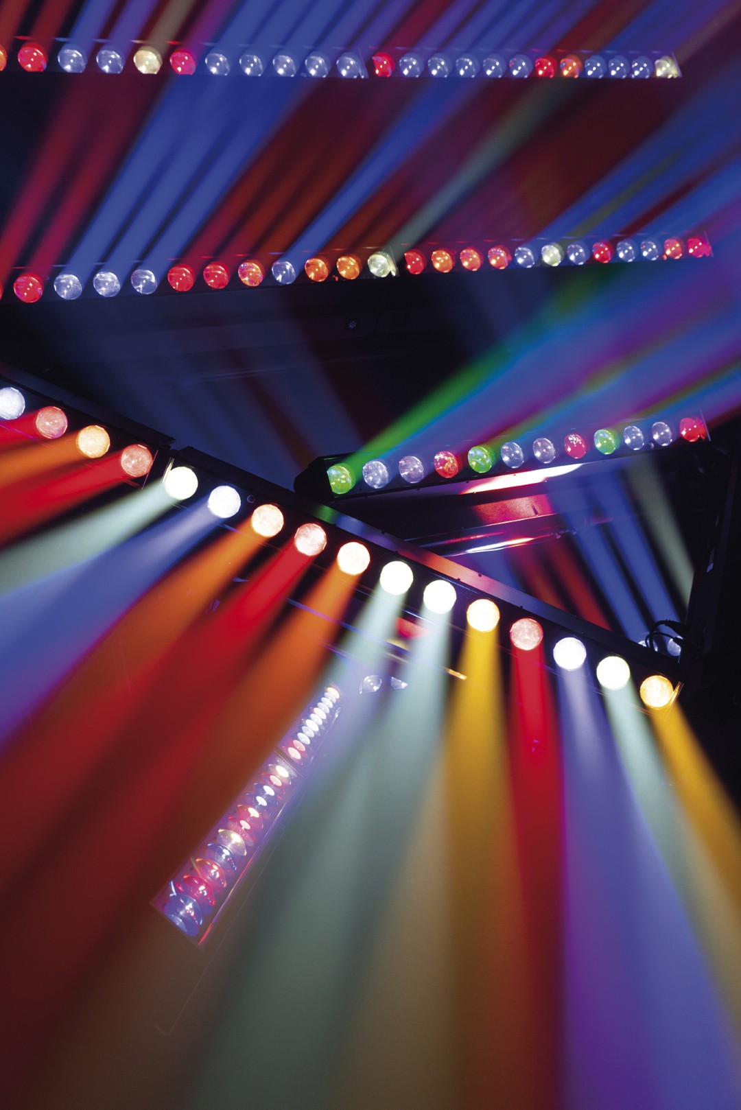 Phantom 1220 Zoombar 240 W RGBW Moving LED Bar
