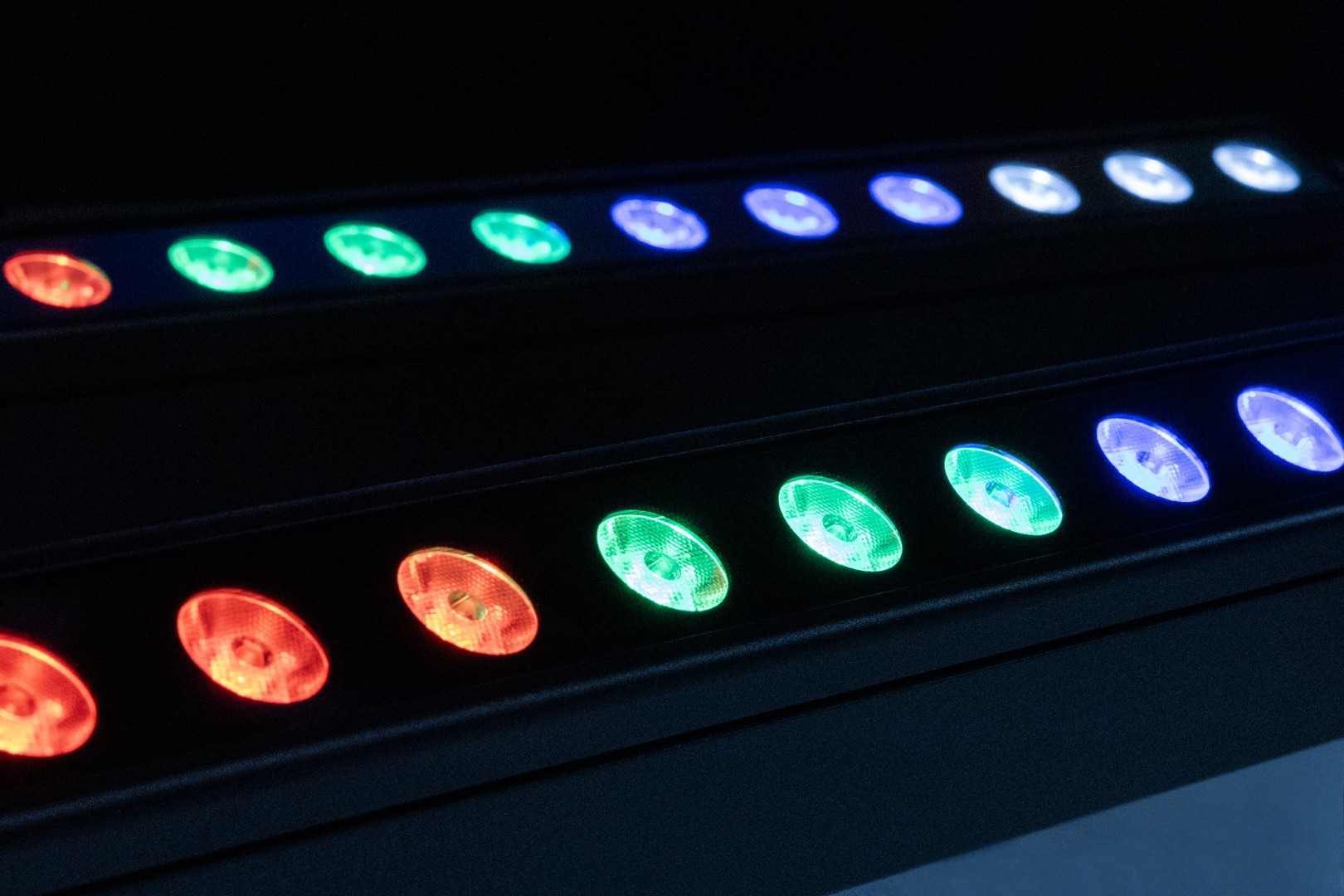 Sonus Bar 4 Indoor RGBW-lichtbalk