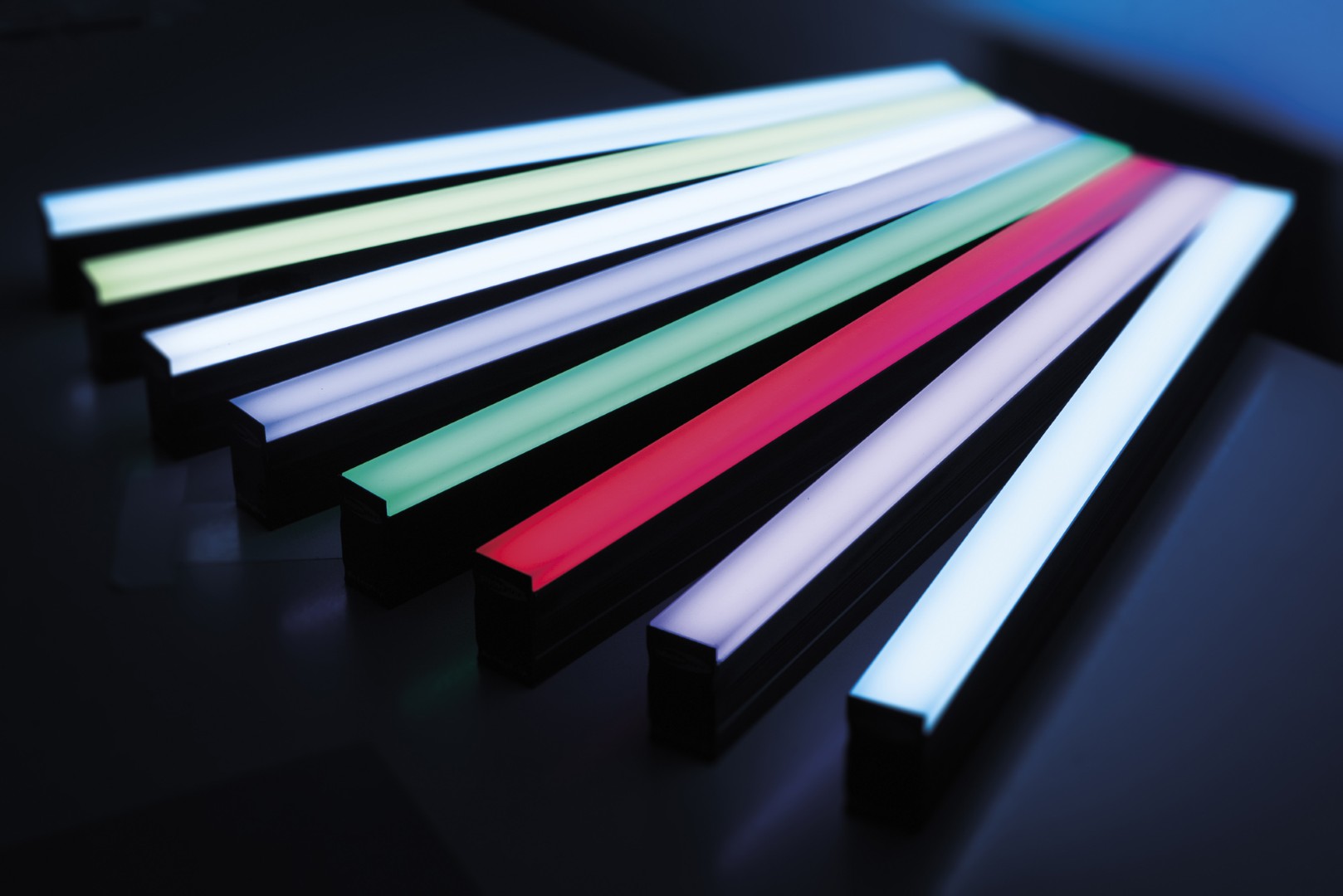 LED Octostrip Set MKII Besturing aparte gedeelten van 50 cm