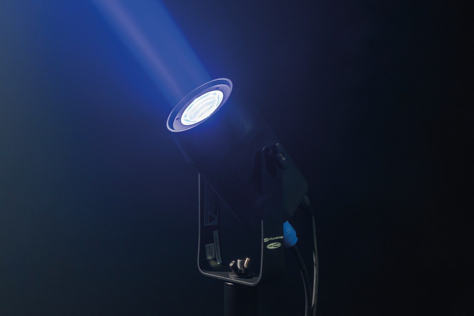 Accent Spot Q4 RGBW Pinspot met smalle lichtbundel