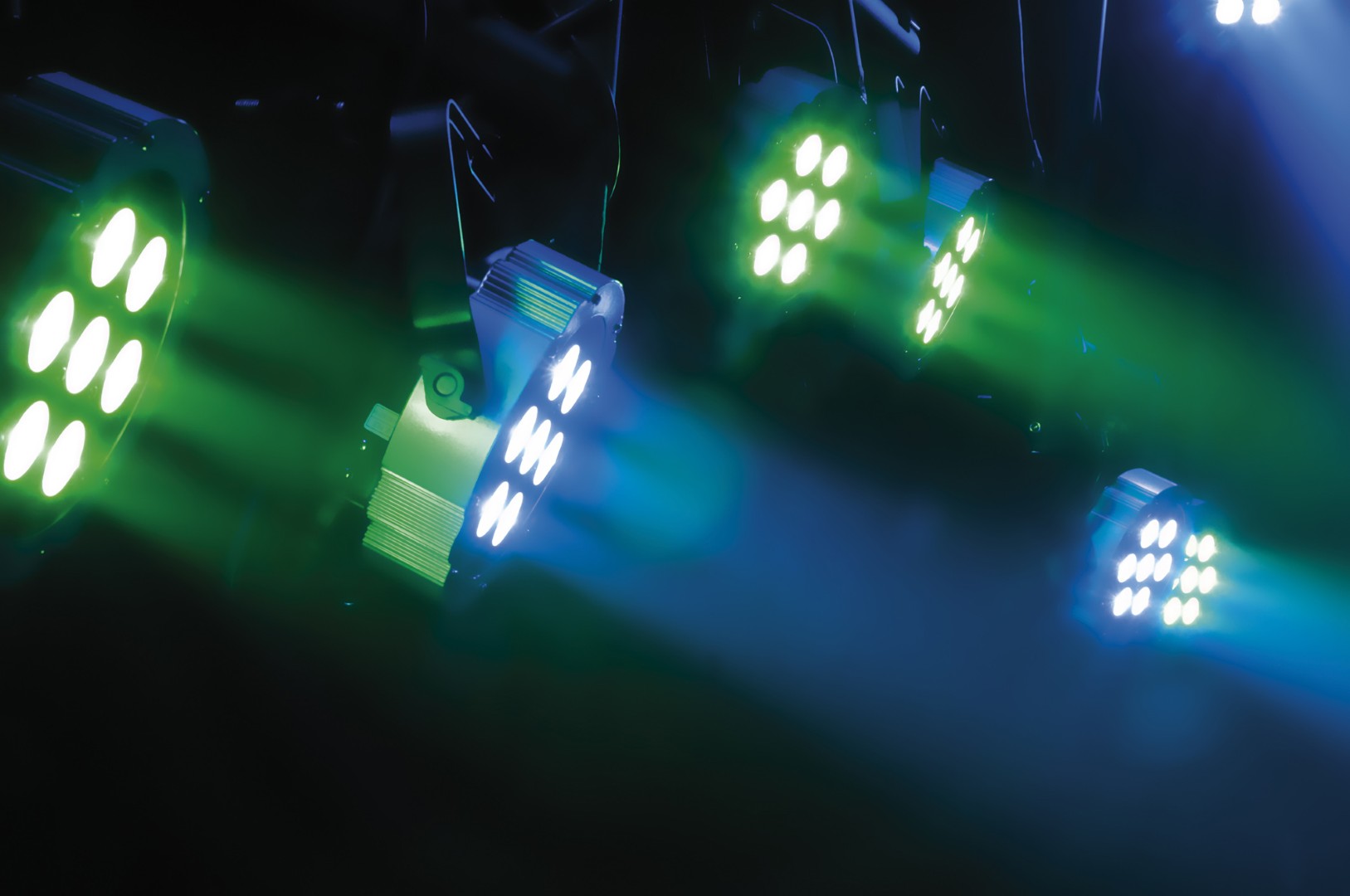 Compact Par 7 Q4 7x 4 W RGBW LED Par - grijs