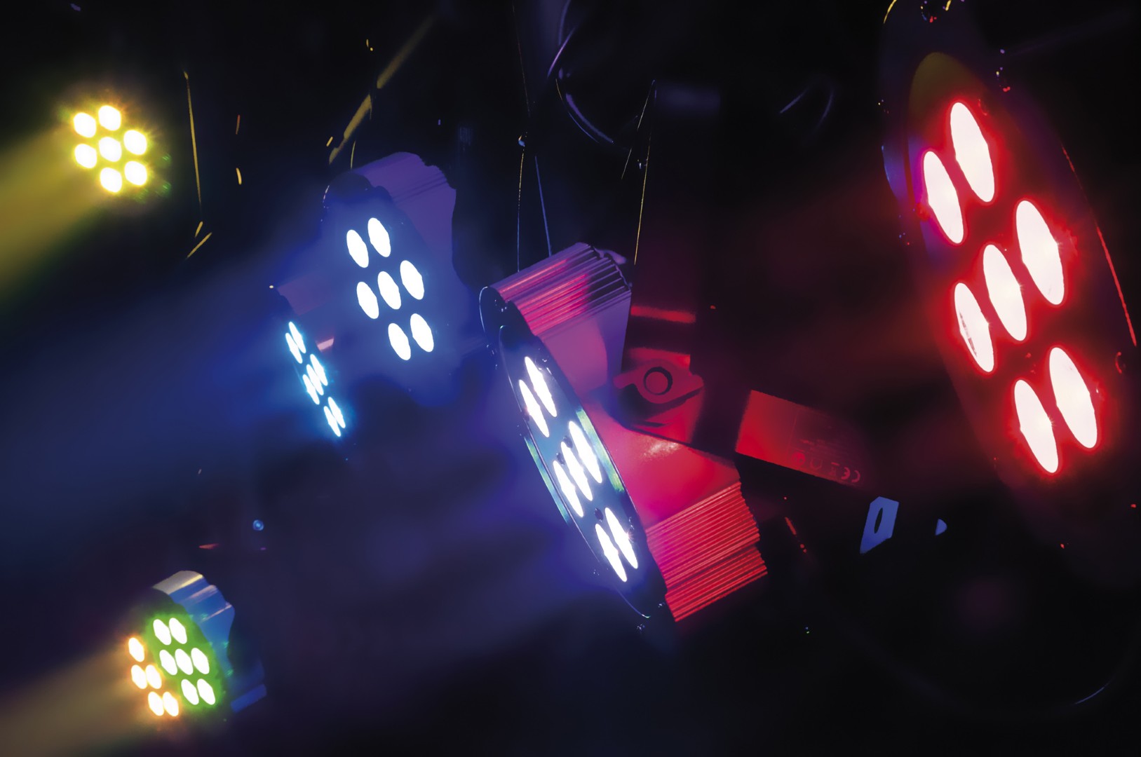 Compact Par 7 Q4 7x 4 W RGBW LED Par - grijs