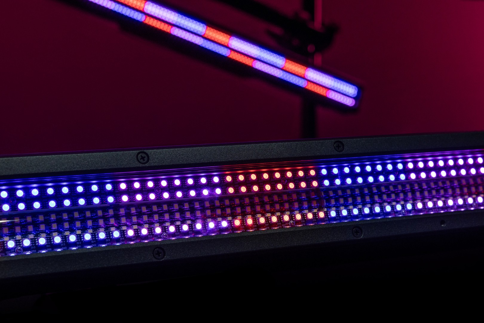 Spectra Strobe 360x 1W witte en 384x 0,5W RGB LED-bar - IP65