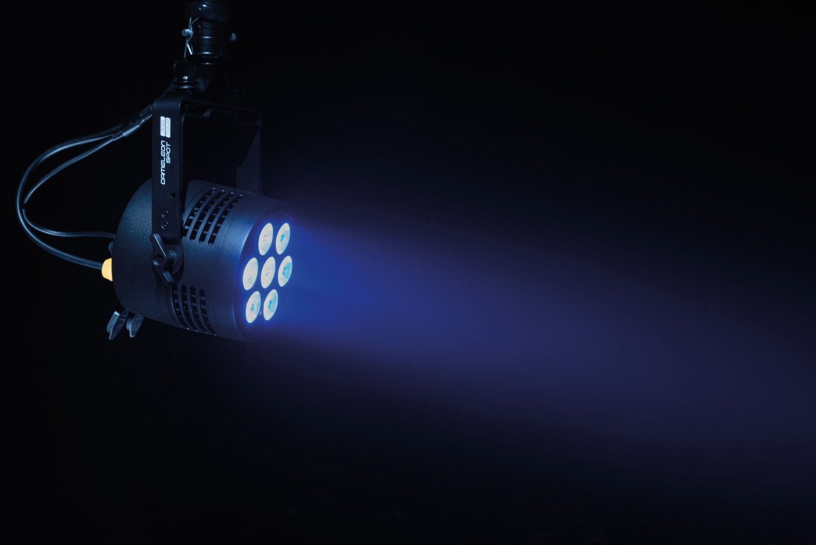 Cameleon Spot 7Q6 Tour 7x 12 W RGBWA-UV LED Spot - Power Pro True