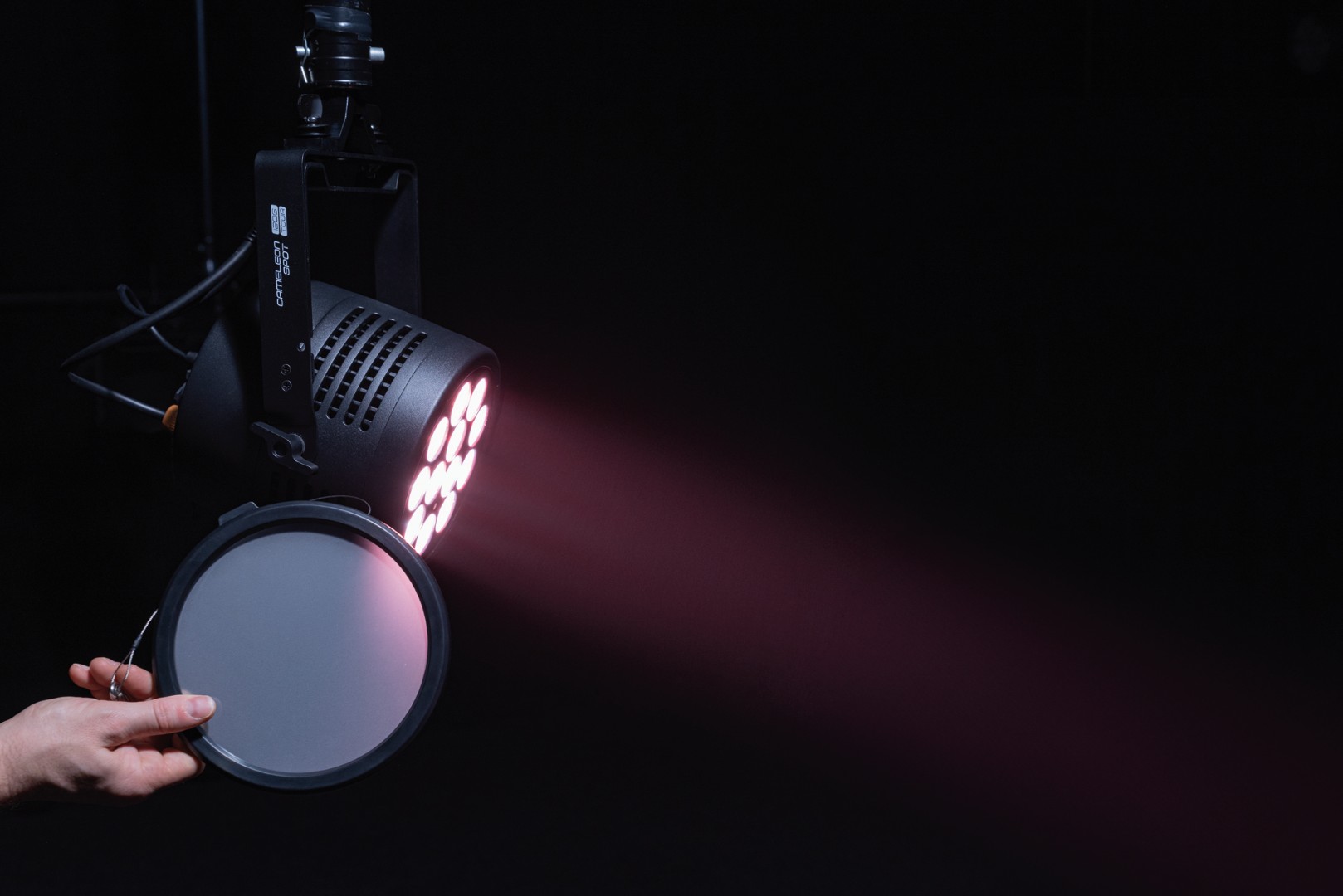 Cameleon Spot 12Q6 Tour 12x 12 W RGBWA-UV LED Spot - Power Pro True