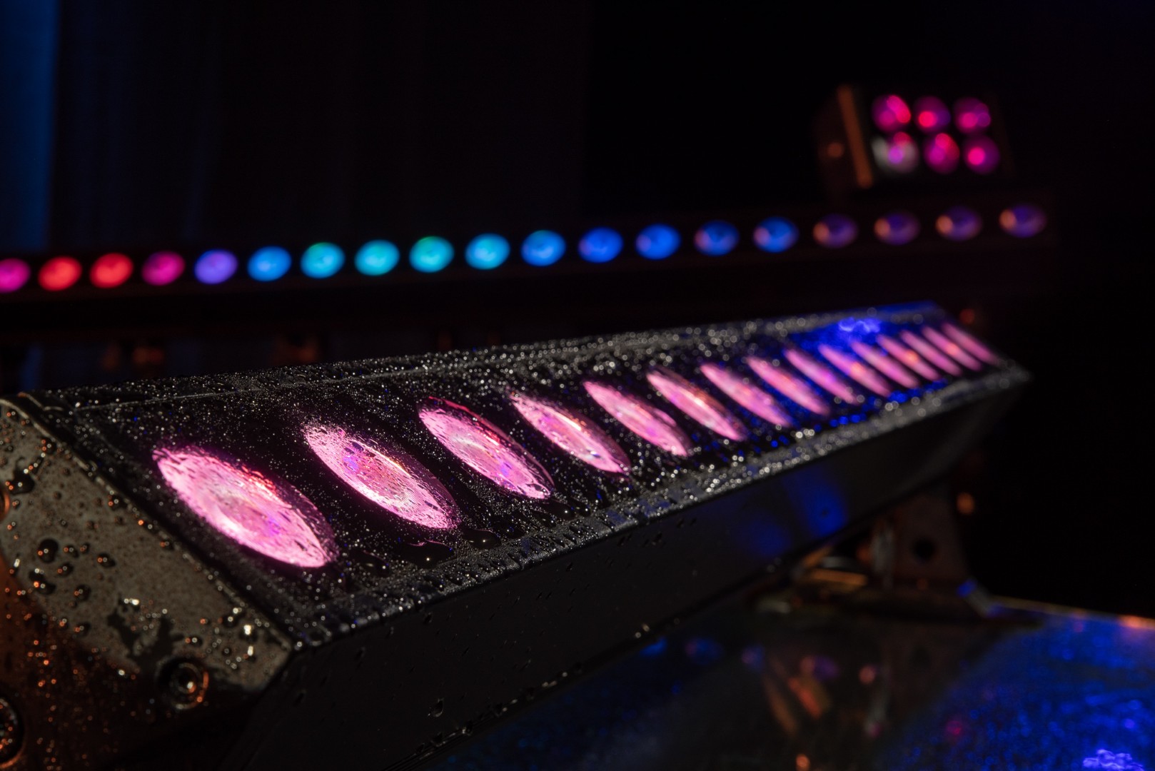 Cameleon Bar 15 Q6 Tour 15x 10 W RGBWA-UV LED Bar - Power Pro True - IP65
