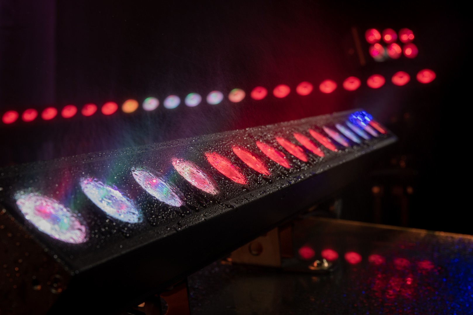 Cameleon PixelBar 15 Q6 Tour 15x 10 W RGBWA-UV LED Pixel Bar - Power Pro True - IP65