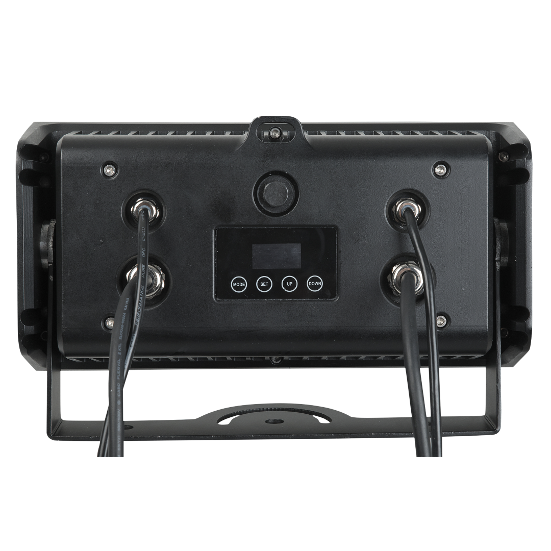 Cameleon Flood 15 Q4 15x 5 W RGBW LED Flood