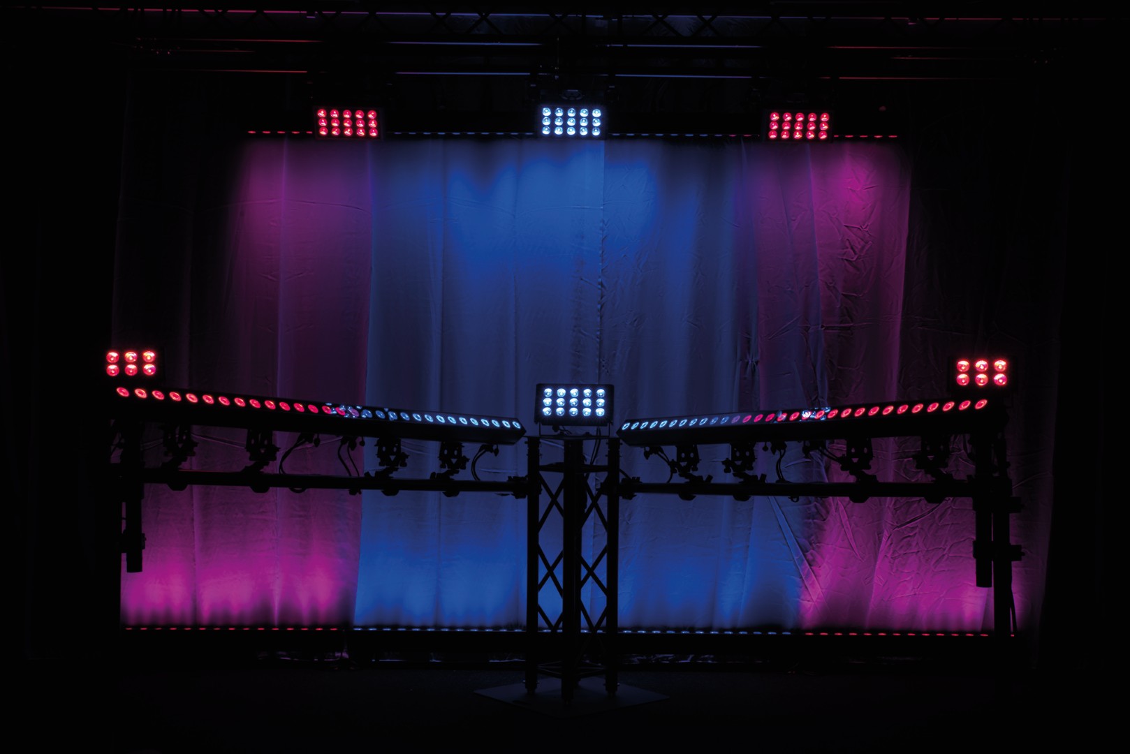 Cameleon Flood 15 Q6 Tour 15x 10 W RGBWA-UV LED Flood - Power Pro True