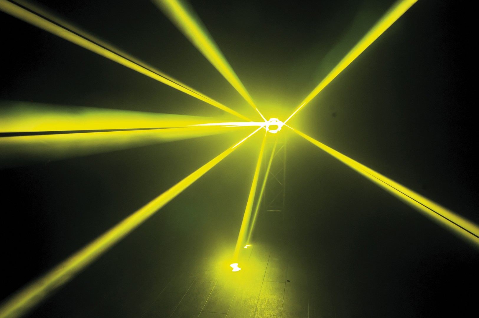 Airstrike 5R Quad Beam-effect