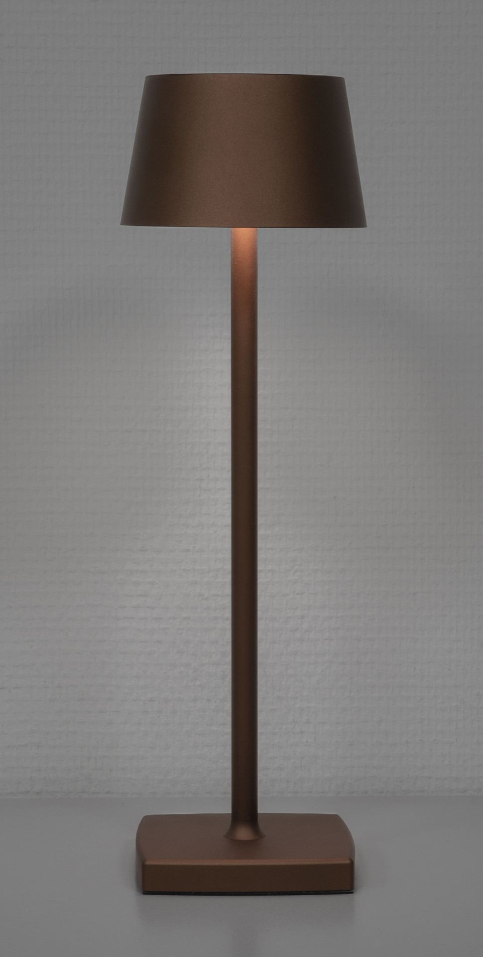 EventLITE Table-WW Compacte 3.5 W IP54 accu lamp met touch dimmer - brons