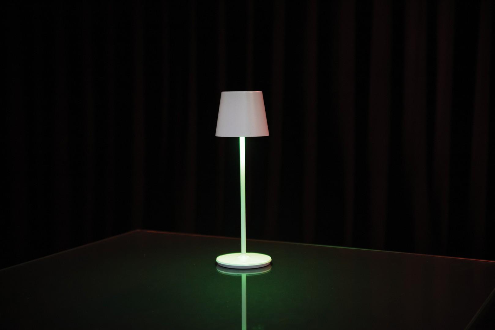 EventLITE Table-RGBW RGBW Accu LED Lamp - wit