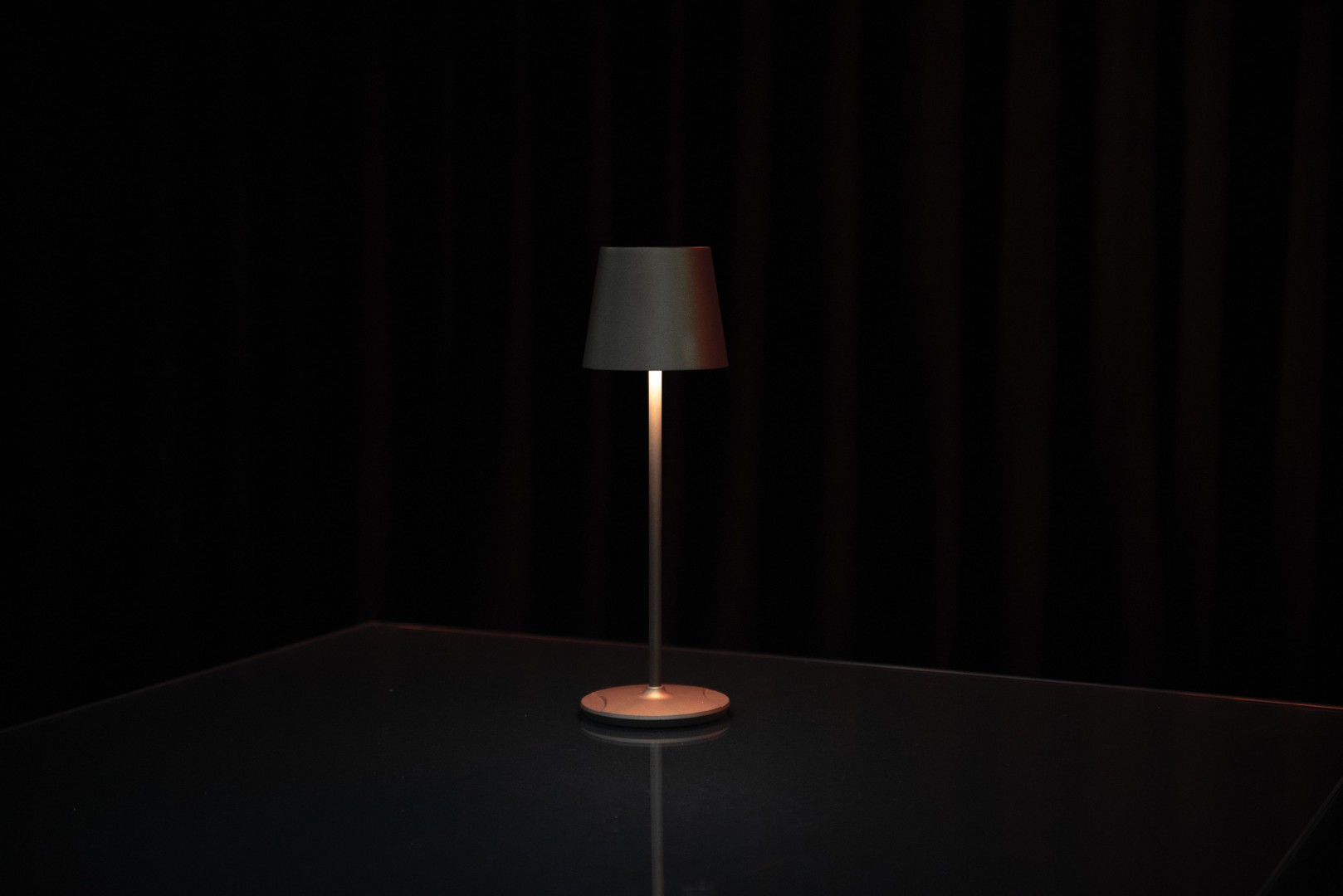 EventLITE Table-RGBW RGBW Accu LED Lamp - brons