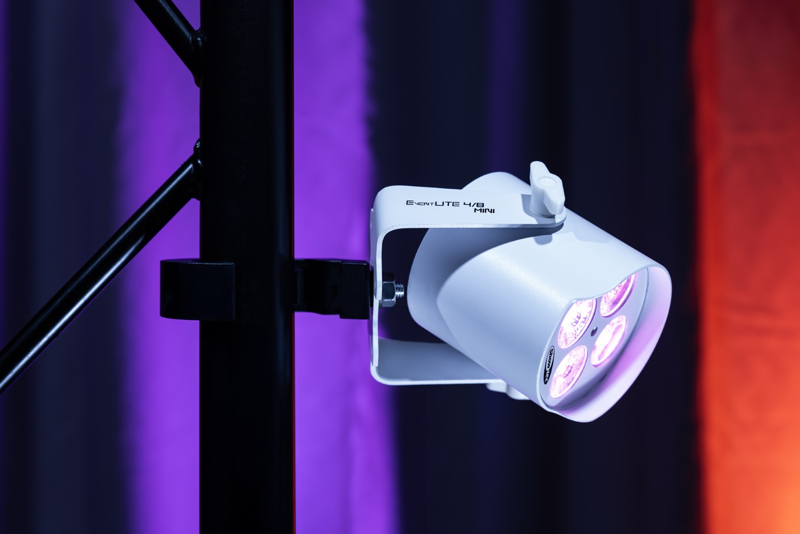 EventLITE 4/8 Mini Q6 IP65 Draagbare Spotlight - wit