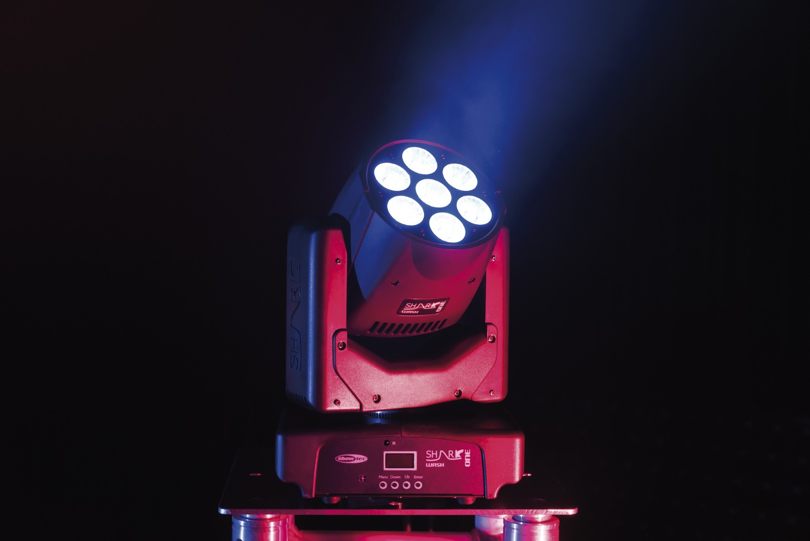Shark Wash One 7x 12 W RGBWA-UV LED Wash Moving Head