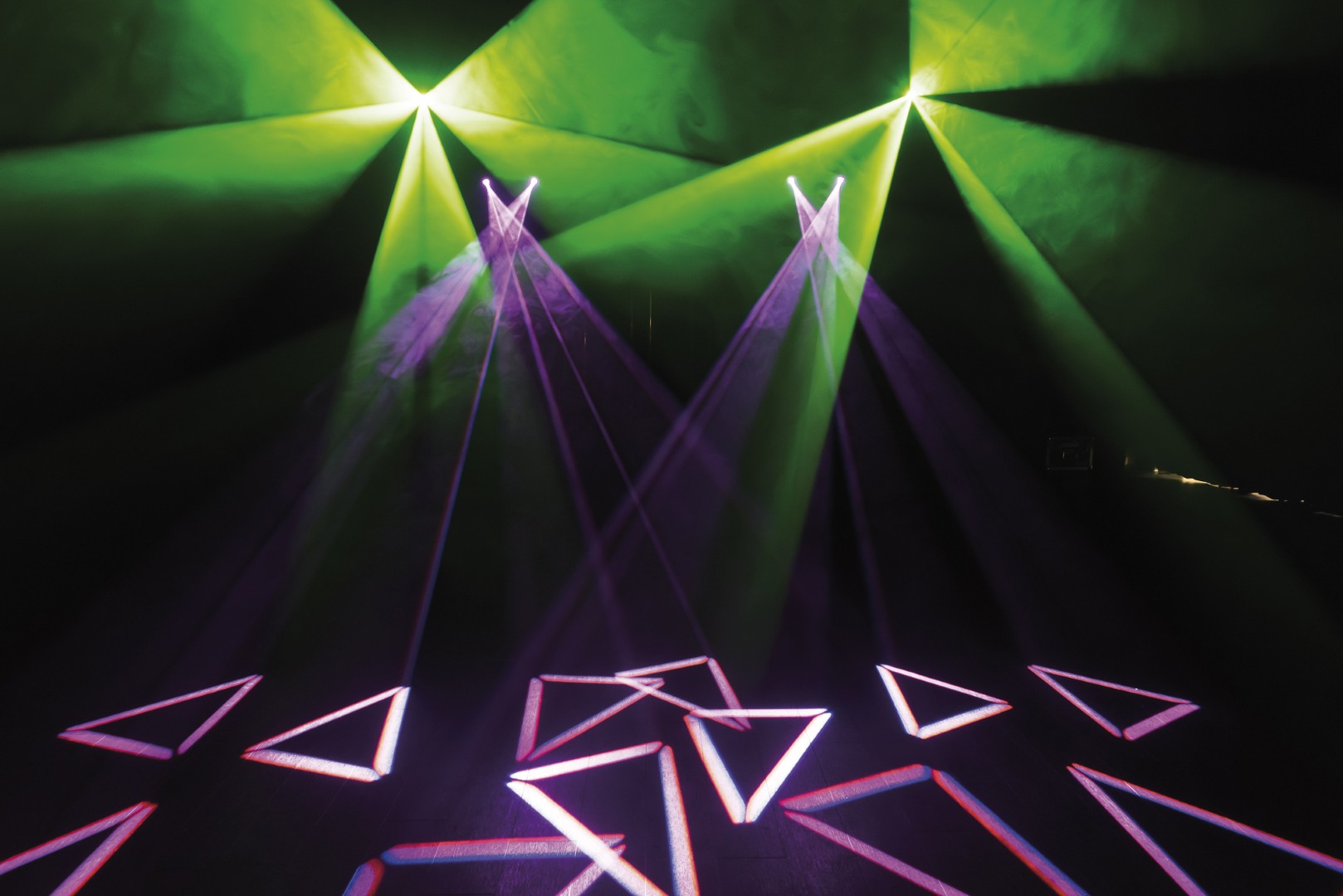 Shark Spot One Compacte 60 W LED Spot Moving Head
