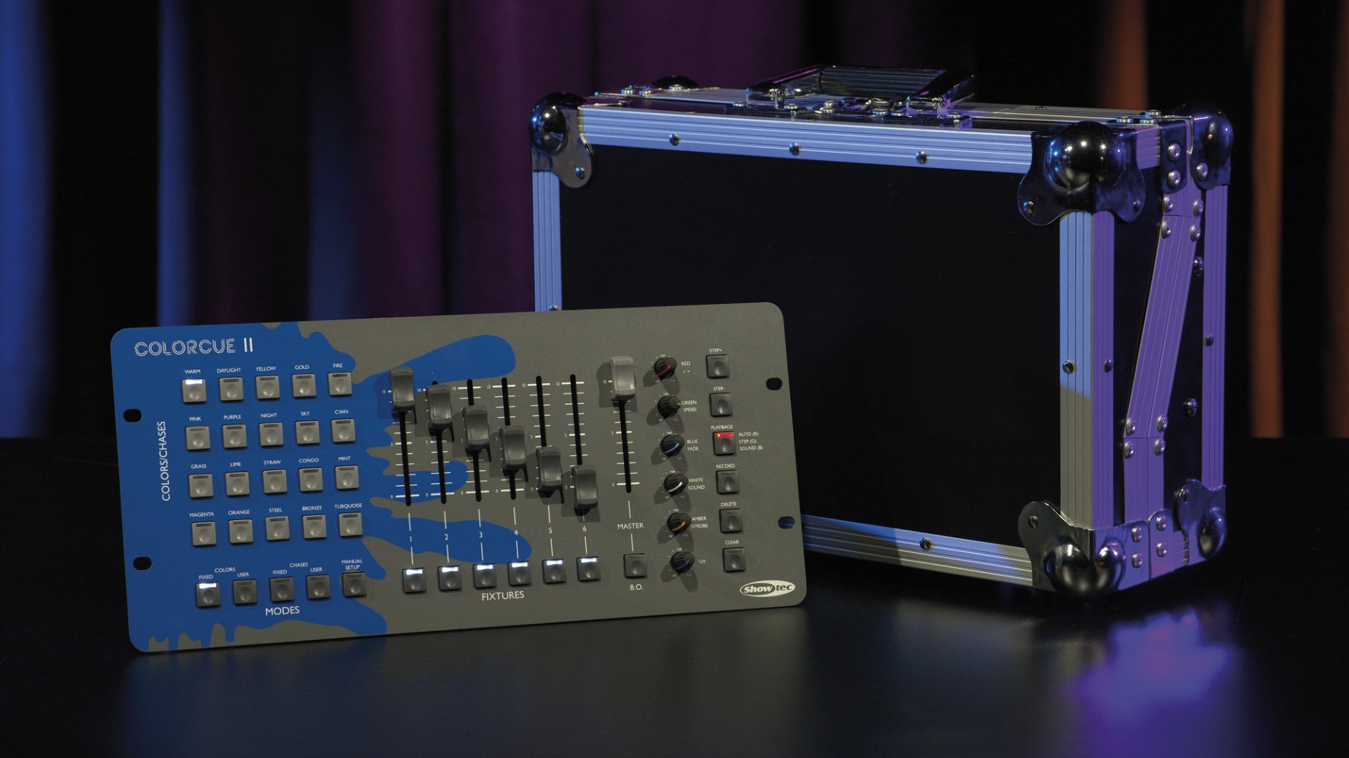 ColorCue 2 Intelligente 6-fader, 6-kleuren LED controller