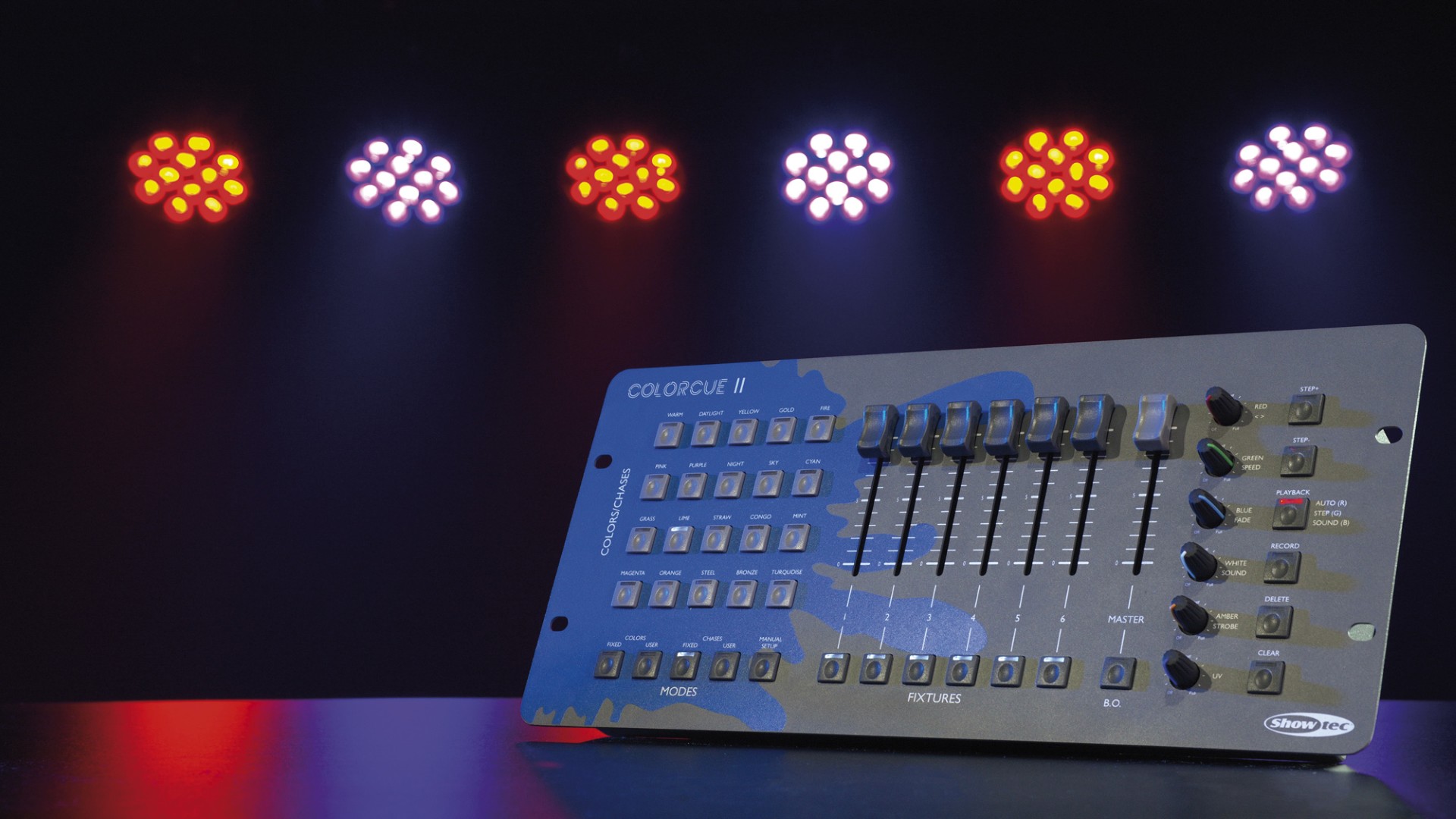 ColorCue 2 Intelligente 6-fader, 6-kleuren LED controller