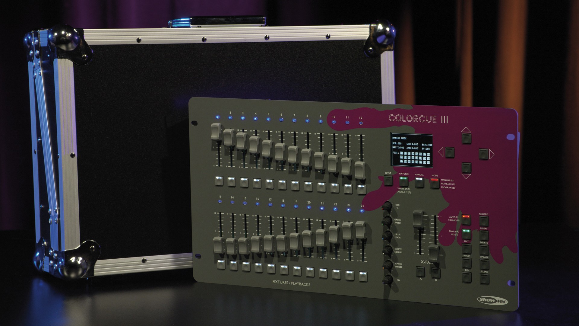 ColorCue 3 Intelligente 24-fader, 6-kleuren LED controller