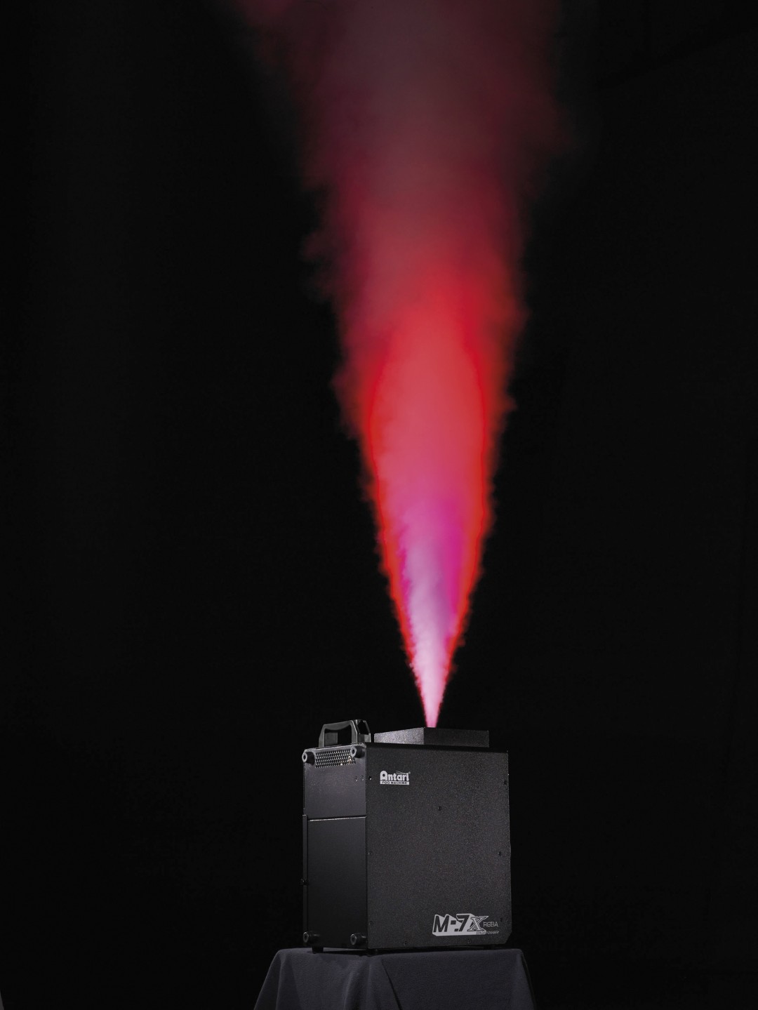 M-7X 1500 W Pro CO₂-simulerende RGBA-Fogger