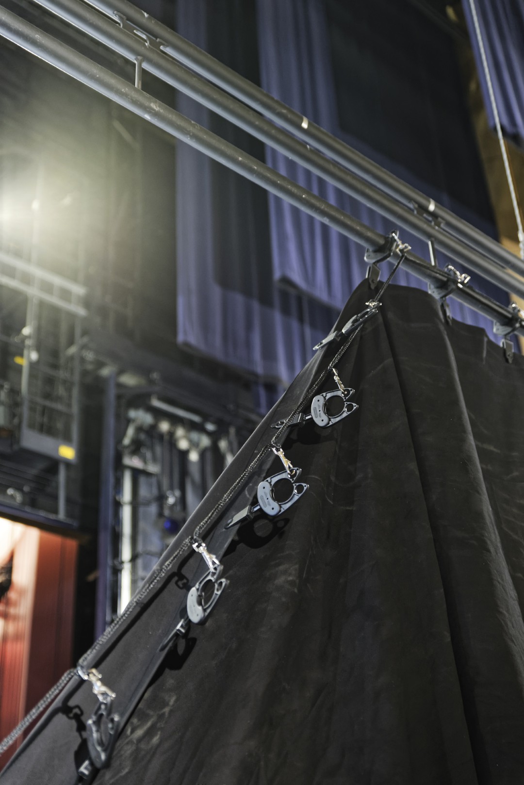 Doek ophangklem Grippon Tube Curtain Clamp voor buizen van 32 - 51 mm