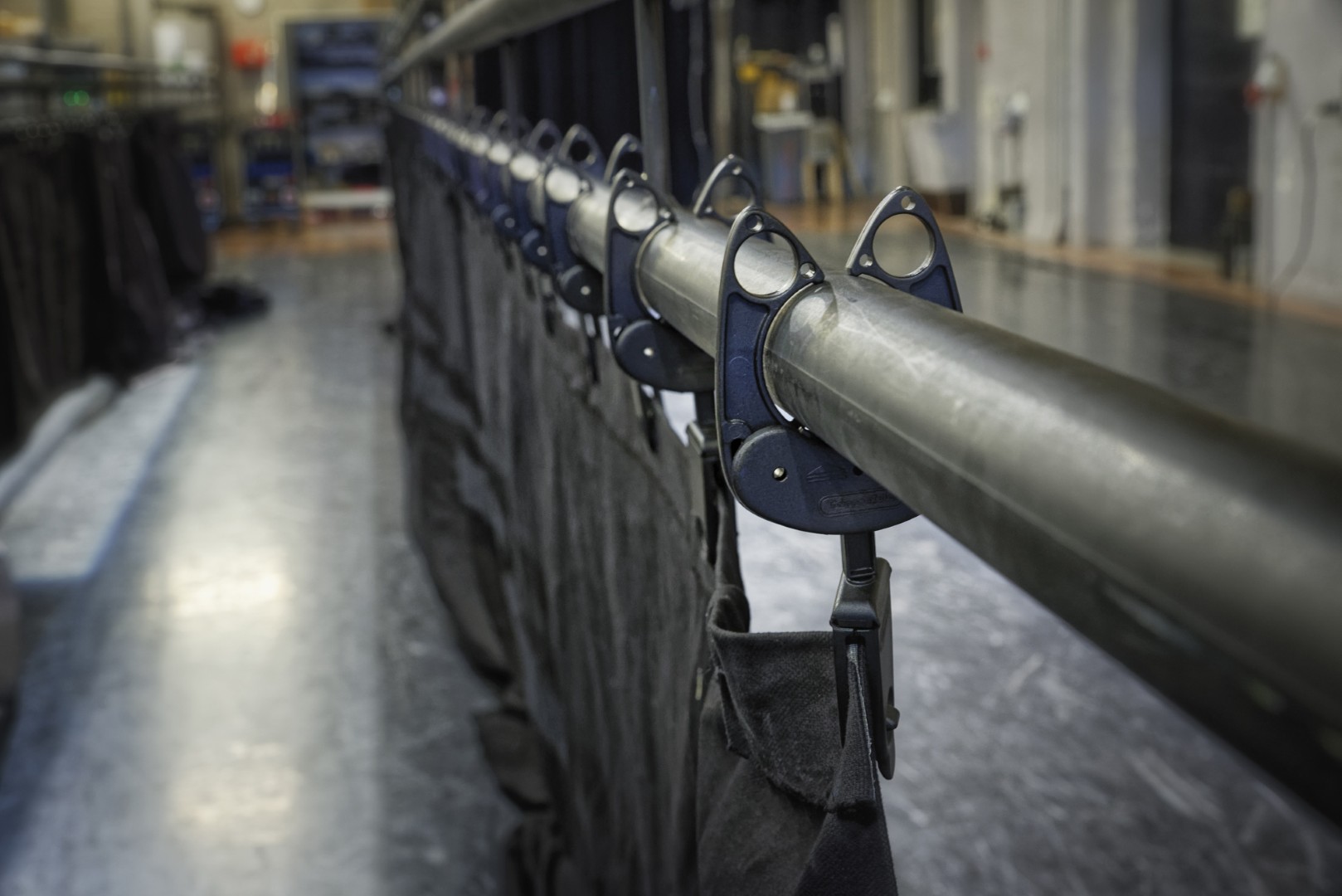 Doek ophangklem Grippon Tube Curtain Clamp voor buizen van 32 - 51 mm