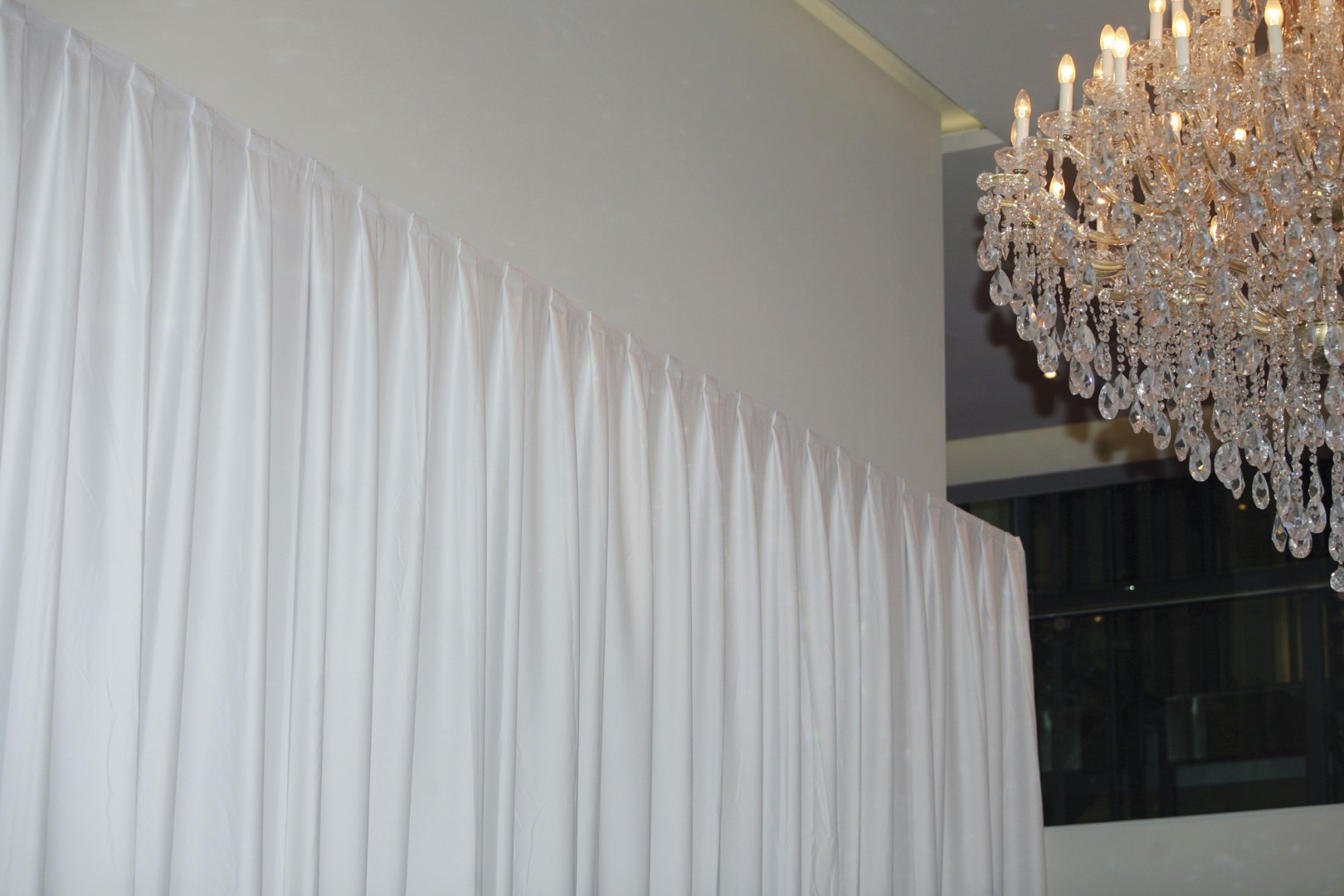 Pipe & Drape Gordijn MGS 175 g/m² | Wit 330 x 300 cm hoog - Geplooid