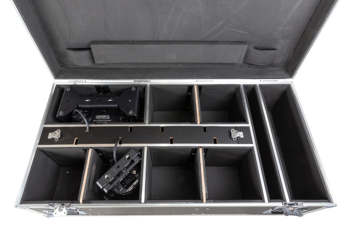 Stapelbare flightcase van 120x60 cm met wieltjes en oplaadvoorziening voor het vervoeren van maximaal 8x BTI-AKKUBEAMER of 4x BTI-AKKUCHROMA - CASE FOR AKKU BEAMER+CHROMA