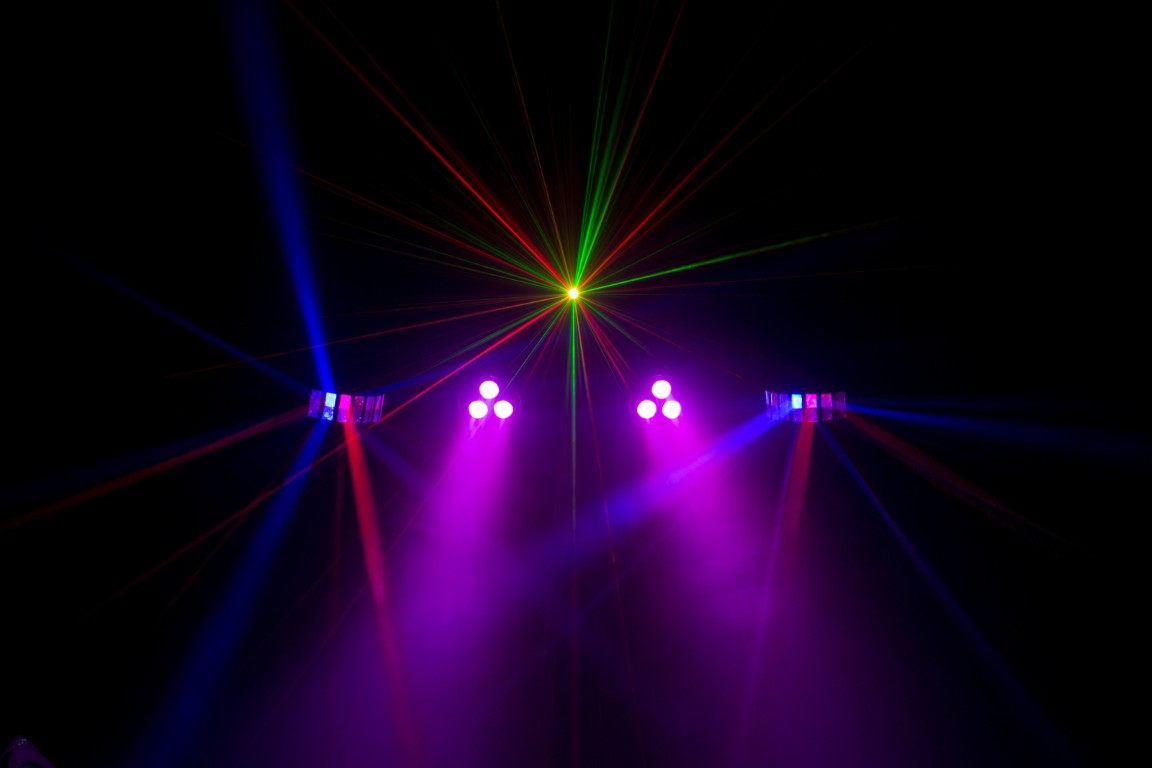 Een fabelachtig 4-in-1 lichteffect voor mobiele DJ's! - PARTY BAR