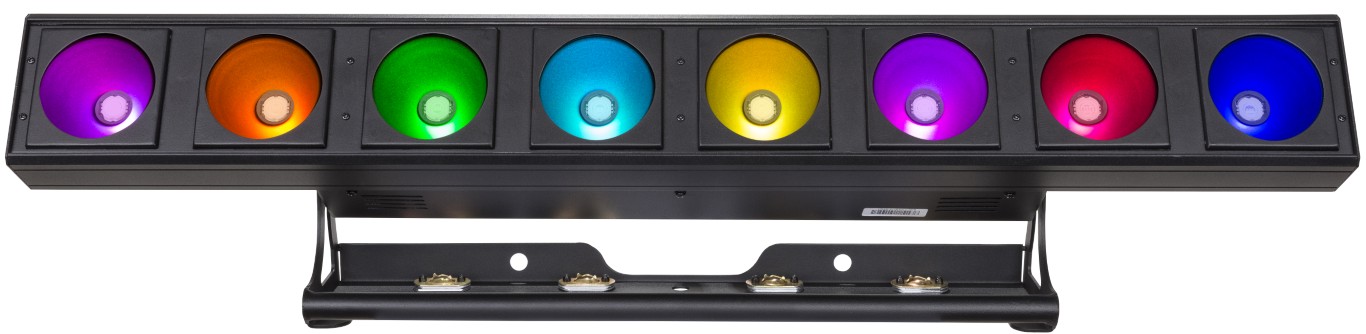 Krachtige LED-projector voor gebruik binnenshuis, uitgerust met 8 stuks 30W COB RGB-LED’s. - Powerpixel8-RGB