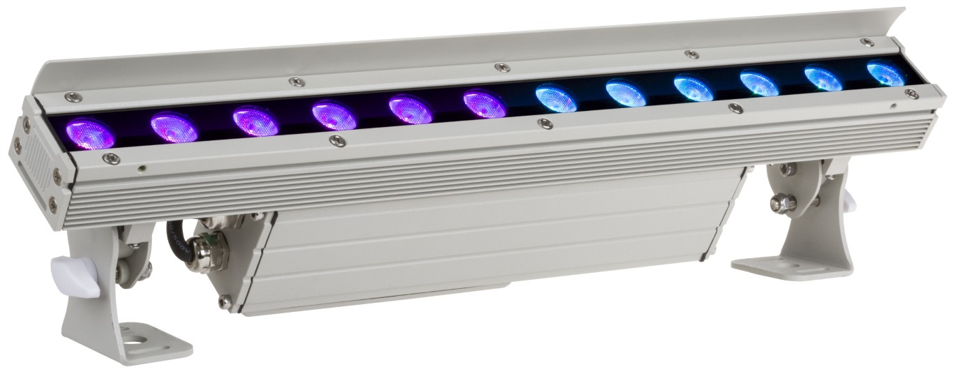 Krachtige IP65 LED projector (lengte: 48cm) uitgerust met 12pcs 4W RGBW LED's. De projector is verdeeld in 2 onafhankelijke secties. - LDP-COLORBAR 12FC