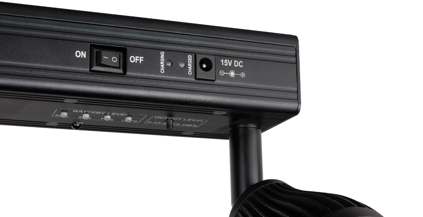 Compacte maar krachtige, budgetvriendelijke LED projector met Li-ion batterij - ACCU-LIGHTBAR