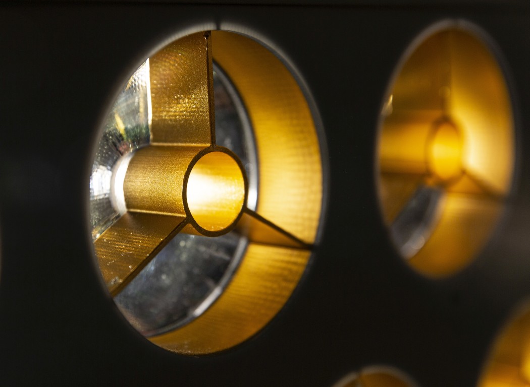 Set of 9 gold louvers for the BT-NONABEAM. - BT-NONABEAM set 9 louvers GOLD