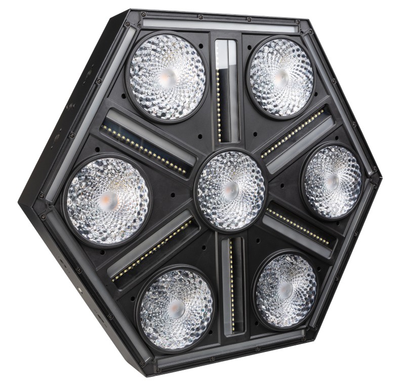 Indrukwekkend hexagonaal multi-effect armatuur, dat krachtige blinders combineert met pixelgestuurde stroboscoop en RGB-lijnen om verbazingwekkende effecten te creëren. Ontwikkeld voor gebruik op concertpodia, tv-studio's, ... - BTX-SKYRAN