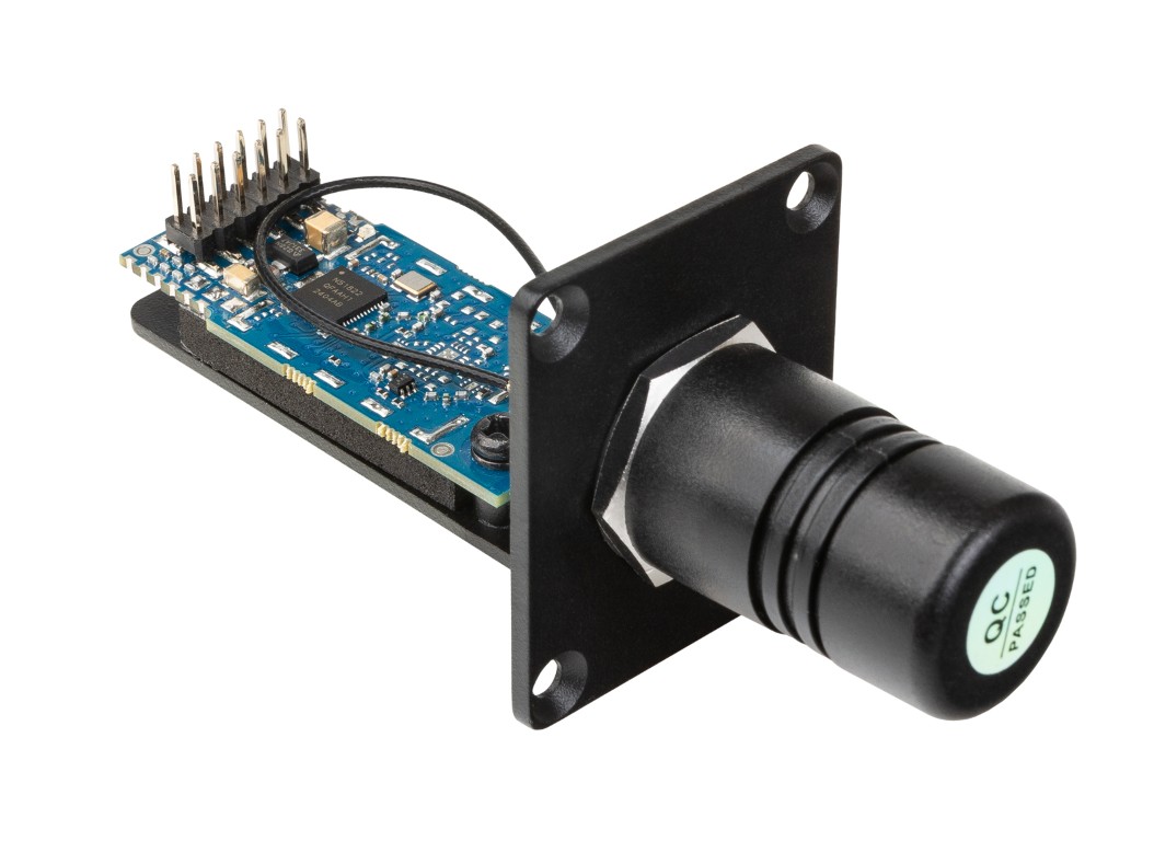 Compacte “plug & play” draadloze DMX-module voor installatie in bepaalde (outdoor) Briteq producten. Ondersteunt zowel Wireless Solution W-DMX als LumenRadio CRMX protocollen. - BTI-BLIZZARD W-DMX MODULE2