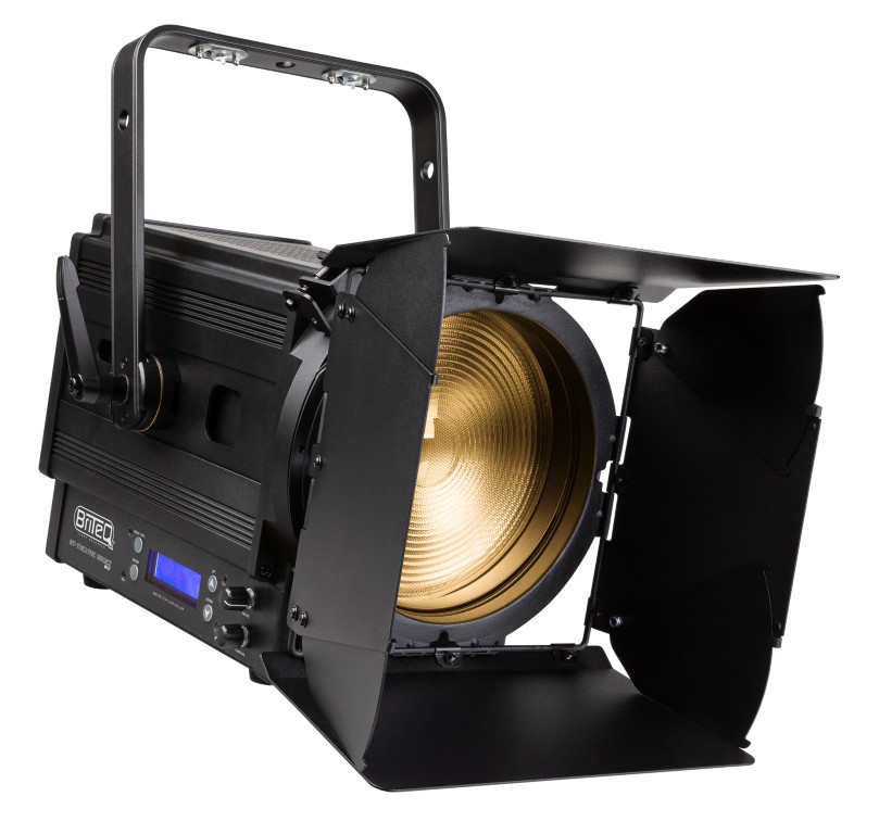 Zeer krachtige 250Watt LED theaterspot met gemotoriseerde 13,1° tot 58,3° zoom en uitstekende zeer geruisloze koeling. Gedraagt zich als een halogeen Fresnel, dankzij het redshift / amber drift effect! - BT-THEATRE 250EZ Mk3