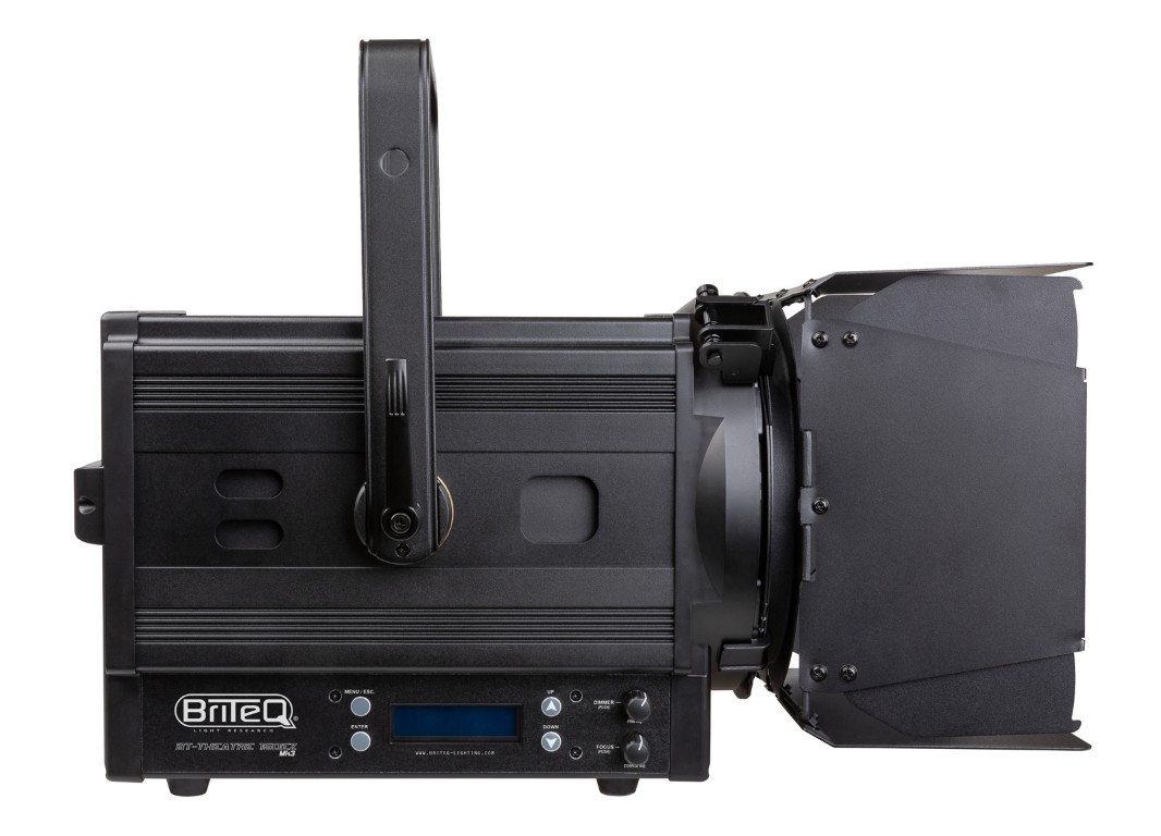 Zeer krachtige 150Watt LED theaterspot met gemotoriseerde 12,5° tot 56,2° zoom en uitstekende zeer geruisloze koeling. Gedraagt zich als een halogeen Fresnel, dankzij het redshift / amber drift effect! - BT-THEATRE 150EZ Mk3
